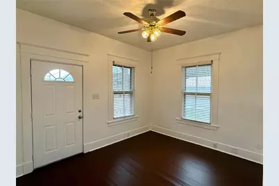 1916 26th Street, Galveston, TX 77550 - Photo 4