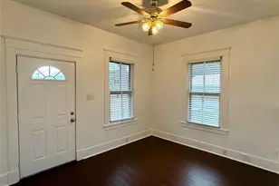 1916 26th St, Galveston, TX 77550 - Photo 4