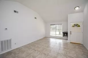 16330 Meadowbrook Farm Rd, Houston, TX 77082 - Photo 4