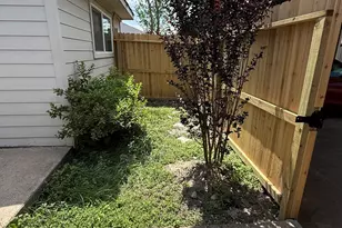 7915 Kendalia Dr, Houston, TX 77036 - Photo 28