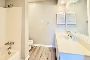 7915 Kendalia Dr, Houston, TX 77036 - Photo 14