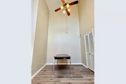 7915 Kendalia Drive, Houston, TX 77036 - Photo 4