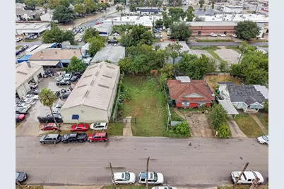 8930 Bellflower Street, Houston, TX 77063 - Photo 4