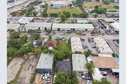 8930 Bellflower Street, Houston, TX 77063 - Photo 8