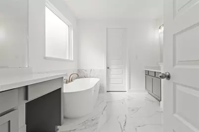 2018 Lobo Court, Montgomery, TX 77316 - Photo 8