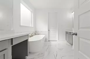 2018 Lobo Ct, Montgomery, TX 77316 - Photo 8