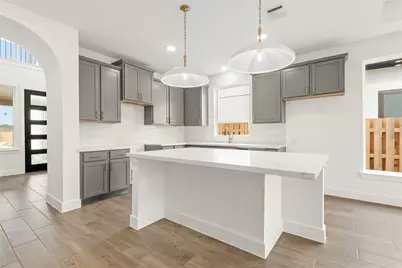 2018 Lobo Court, Montgomery, TX 77316 - Photo 4