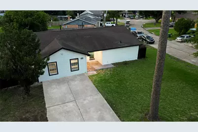 12115 Wood Forest Drive Drive, Houston, TX 77013 - Photo 8