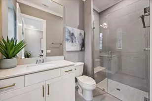 4030 Blossom St, Houston, TX 77007 - Photo 20