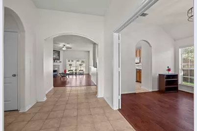 6410 Pinewood Court, Katy, TX 77493 - Photo 4