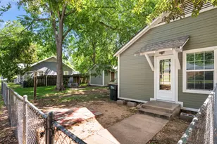 1036 Jackson St, Columbus, TX 78934 - Photo 4