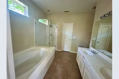 23 Tivoli Garden Court, The Woodlands, TX 77382 - Photo 14