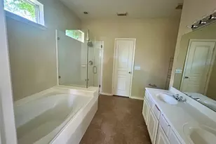 23 Tivoli Garden Ct, The Woodlands, TX 77382 - Photo 14