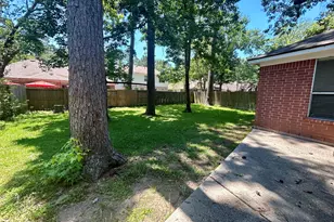 23 Tivoli Garden Ct, The Woodlands, TX 77382 - Photo 20