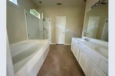 23 Tivoli Garden Court, The Woodlands, TX 77382 - Photo 16