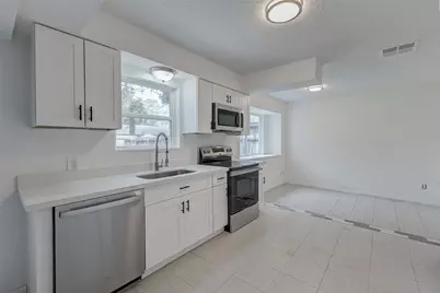 6011 Coachgate Drive, Spring, TX 77373 - Photo 6