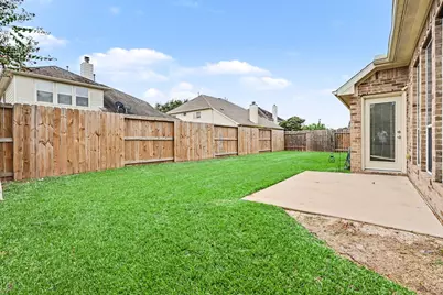 9018 Sunny Brook Lane, Pearland, TX 77584 - Photo 16