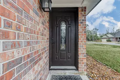 603 Springwood Drive, Conroe, TX 77385 - Photo 8