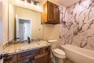 2410 28th Ave N, Texas City, TX 77590 - Photo 16