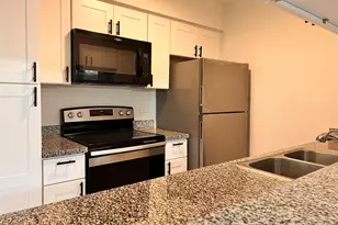 3005 Walnut Bend Ln, Houston, TX 77042 - Photo 6