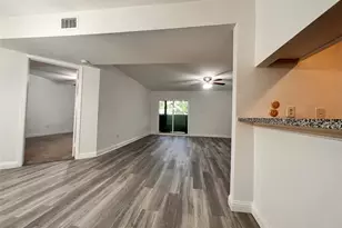 3005 Walnut Bend Ln, Houston, TX 77042 - Photo 2