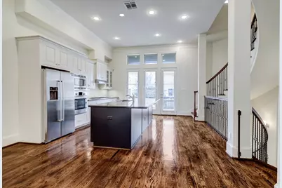 1368 W 25th Street, Houston, TX 77008 - Photo 6