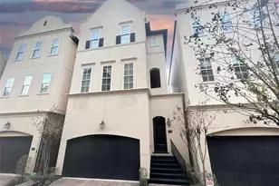 1368 W 25th St, Houston, TX 77008 - Photo 2