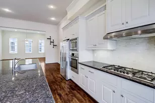 1368 W 25th St, Houston, TX 77008 - Photo 8