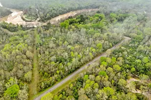 10211 S Essex Dr, Conroe, TX 77302 - Photo 8