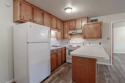 120 McAdams Lane #F, Huntsville, TX 77320 - Photo 8