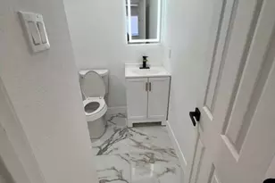 2413 Brewster St, Houston, TX 77026 - Photo 10