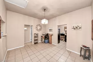 919 E 32nd St, Houston, TX 77022 - Photo 18