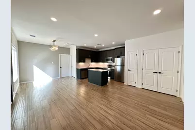 11557 Persimmon Street, Willis, TX 77318 - Photo 8