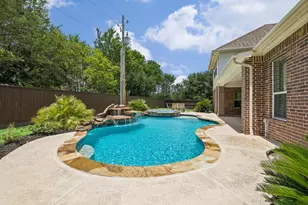 2400 Lakeway Dr, Friendswood, TX 77546 - Photo 40