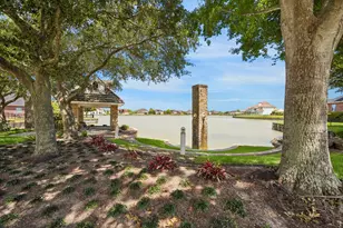 2400 Lakeway Dr, Friendswood, TX 77546 - Photo 42