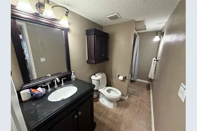 10855 Meadowglen Lane #8, Houston, TX 77042 - Photo 6