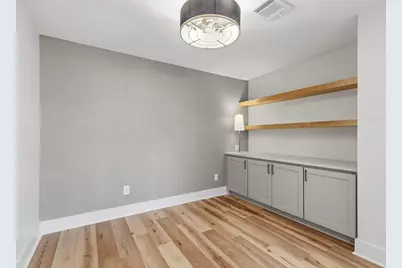 10711 Ella Lee Lane, Houston, TX 77042 - Photo 30