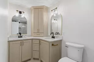 10711 Ella Lee Ln, Houston, TX 77042 - Photo 36