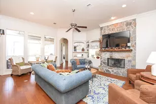 4319 Oxbow Cir E, Fulshear, TX 77441 - Photo 8