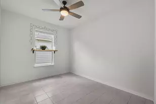 714 Allana Ln, Alvin, TX 77511 - Photo 14