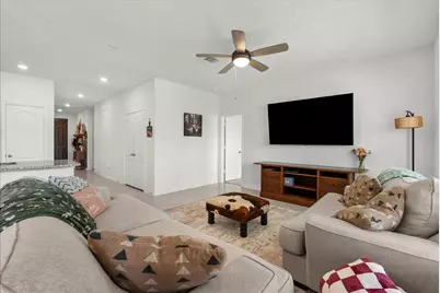 714 Allana Lane, Alvin, TX 77511 - Photo 4