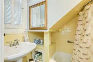 2605 Ave O 1/2, Galveston, TX 77550 - Photo 10