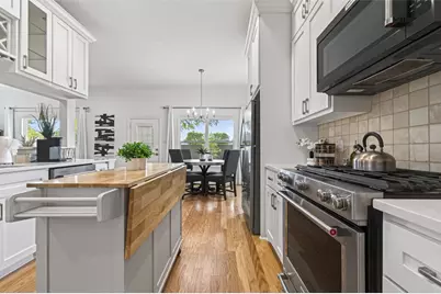 2207 Silverbonnet Street, Houston, TX 77055 - Photo 22