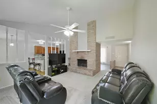 2819 Hummingbird Ln, Humble, TX 77396 - Photo 8