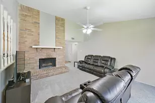 2819 Hummingbird Ln, Humble, TX 77396 - Photo 6