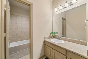 18915 S Bee Cave Springs Cir, Cypress, TX 77433 - Photo 16