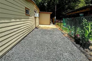 401 N 11th Street N, West Columbia, TX 77486 - Photo 14