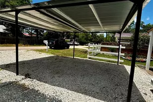 401 N 11th Street N, West Columbia, TX 77486 - Photo 8