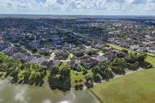 12515 Stoney Creek Dr, Pearland, TX 77584 - Photo 32