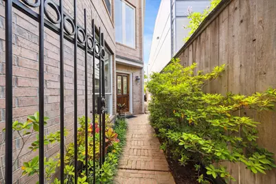 1202 Marconi Street, Houston, TX 77019 - Photo 2